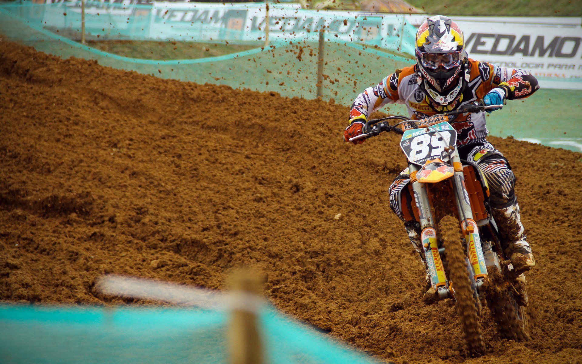 冰球练习板和滑雪设备革新,山东品牌助力全球运动员训练,冰球训练营